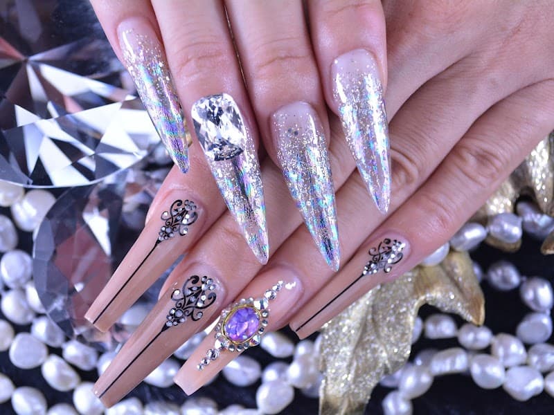 Nail Salon R&N 千葉 スカルプ・長さ出し・ジェル