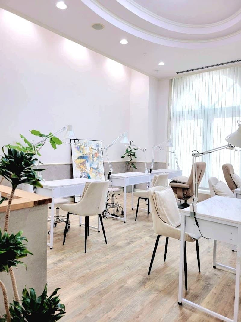 ネイルサロン biotope+銀座 銀座本店【フィルイン/パラジェル推奨店】