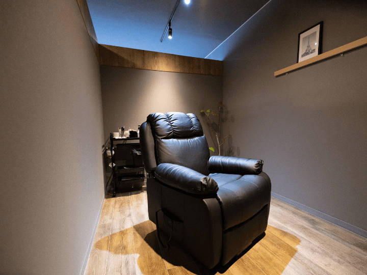 メンズ眉毛サロン 眉ラボ 新宿店