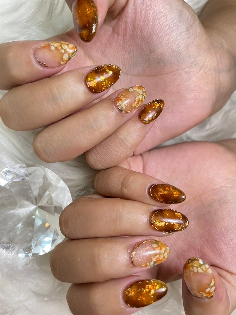 Color nail