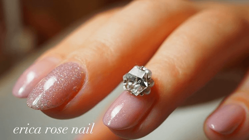 エリカローズネイル天神本店