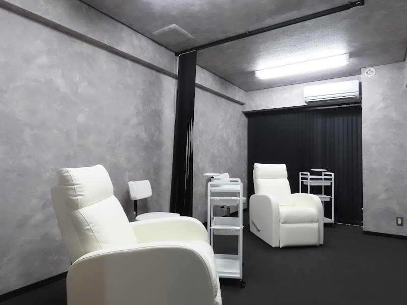 眉毛男子新宿店 メンズ眉毛サロン・アイブロウサロン