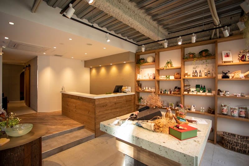 プーラ式ヘッドスパ監修 ヘッドスパ専門店ムーラ・アダーラ スパ(兵庫/神戸元町・三宮店)