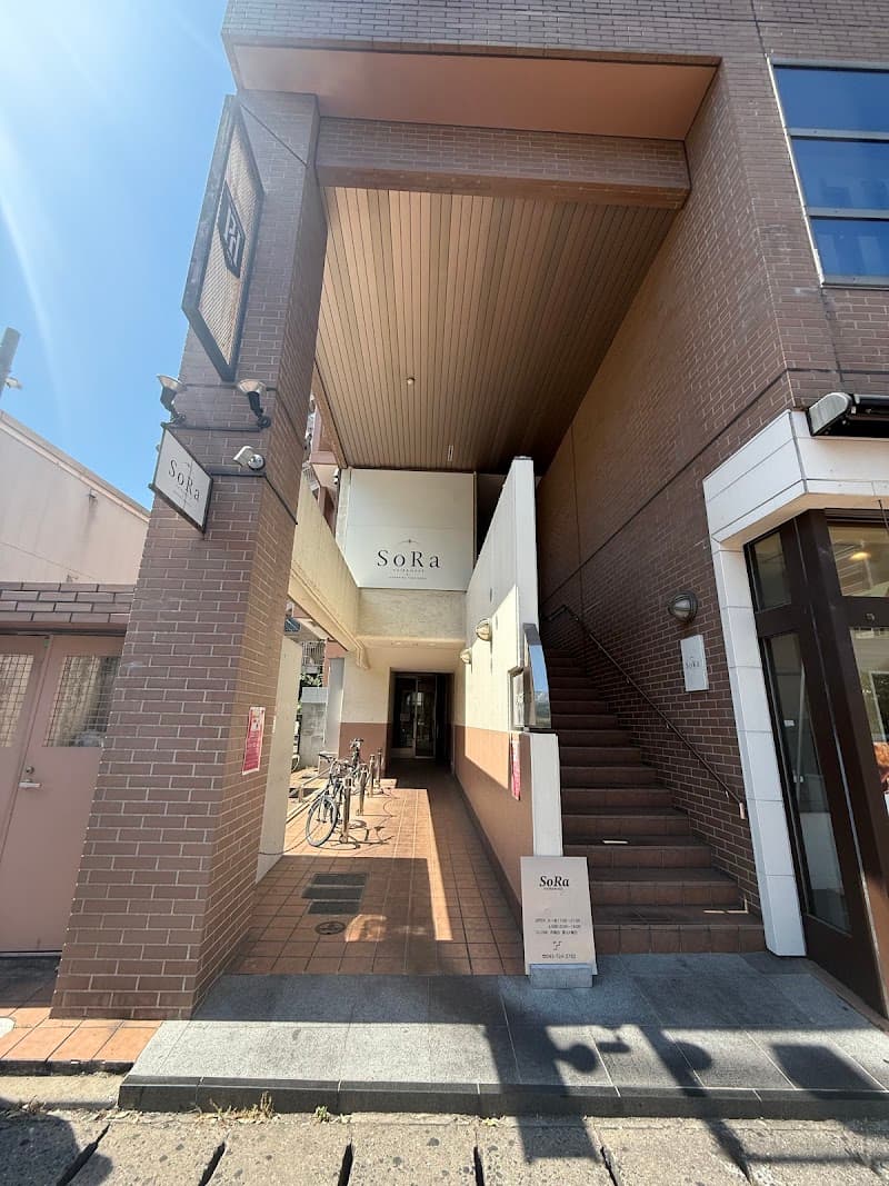 眉毛まつ毛サロン【Yuueye 天神国体道路店】
